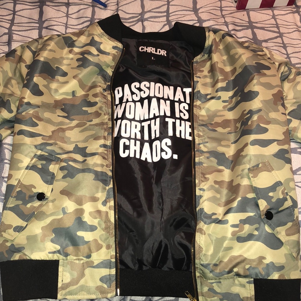 🎈SALE🎈CHRLDR CAMO BOMBER JACKET